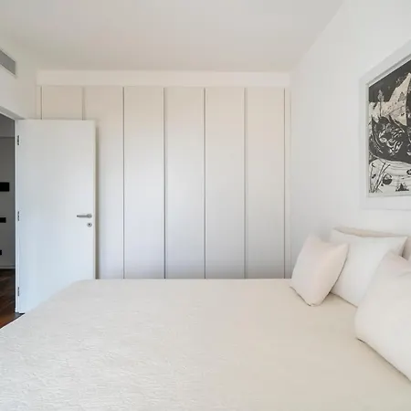 Bianca B.home *